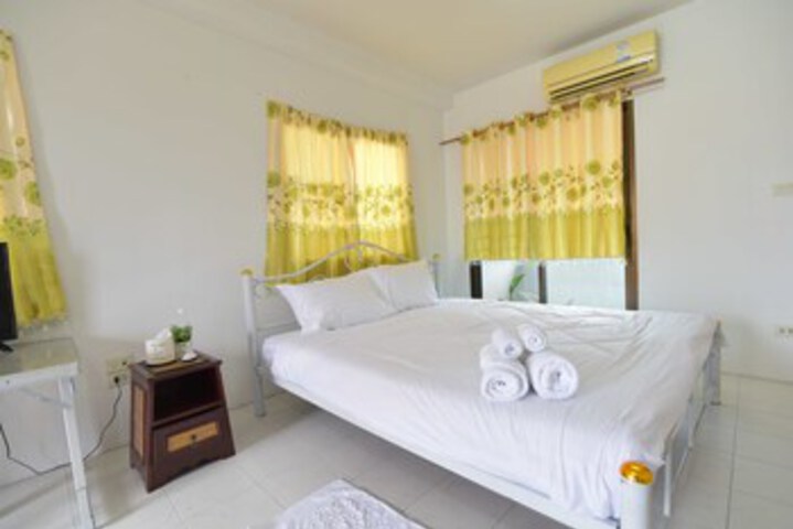 Room 14 of 23