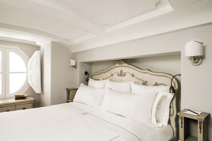 Room 14 of 78