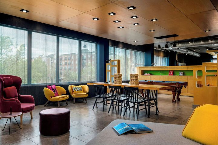 Guest Lobby
