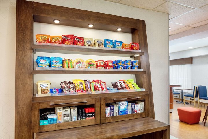 Snack bar
