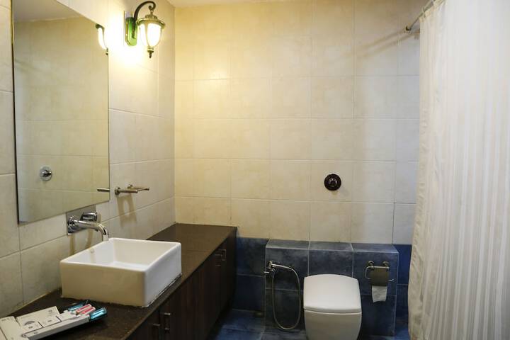 Room 20 of 36