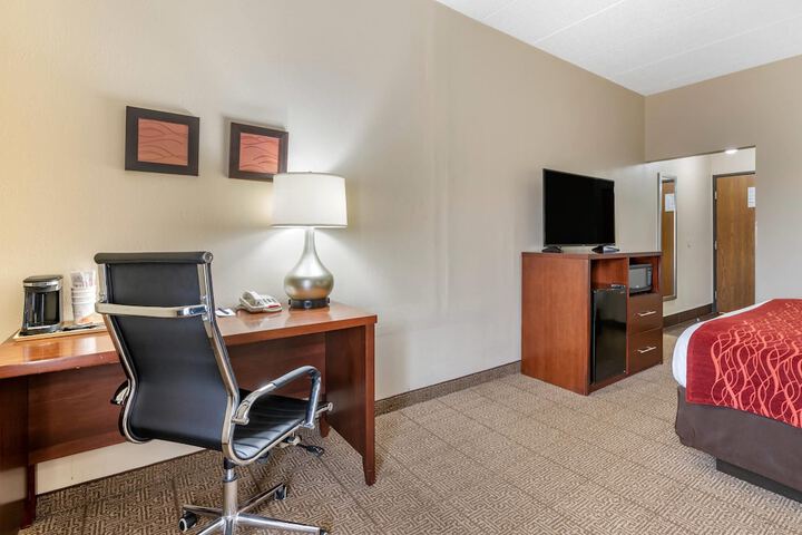 Room 9 of 35