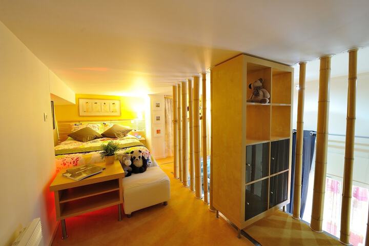 Room 89 of 648