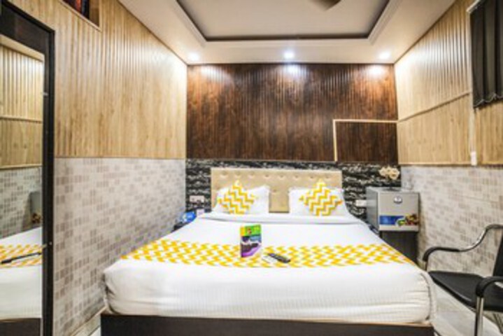 Room 4 of 23