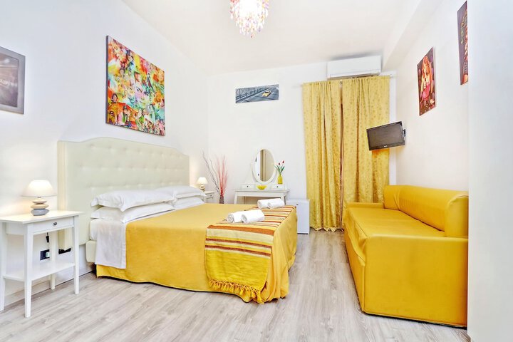 Room 11 of 50
