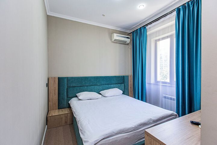 Room 25 of 41