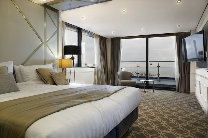 Room 10 of 55