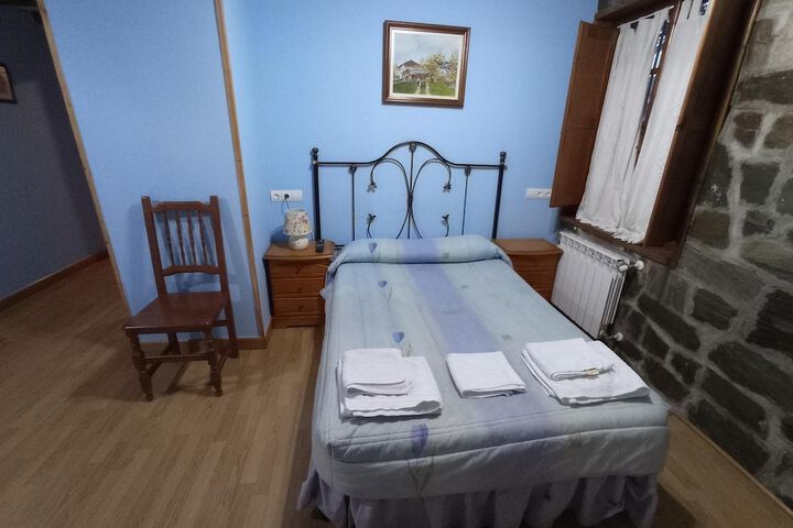Room 27 of 63