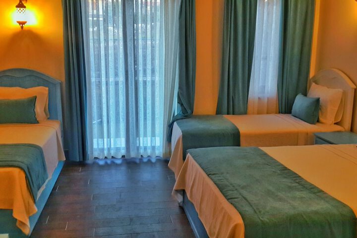 Room 37 of 73