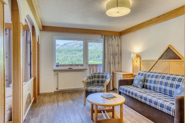 Room 15 of 172
