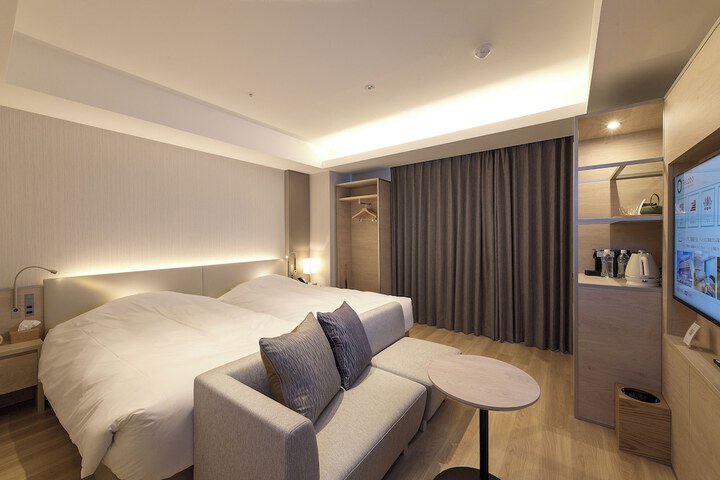 Room 43 of 121