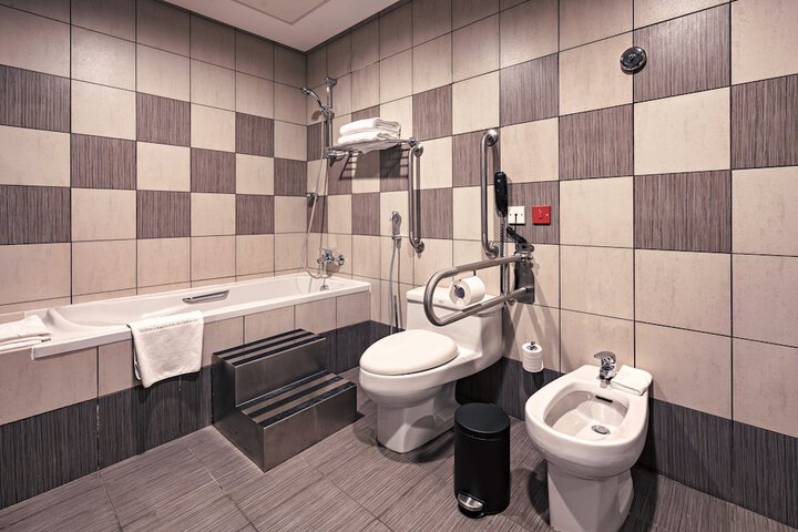 Room 173 of 218