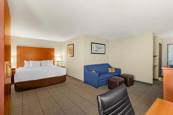 Room 28 of 59