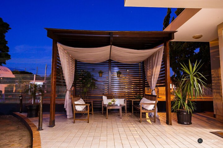 Lounge 55 of 67