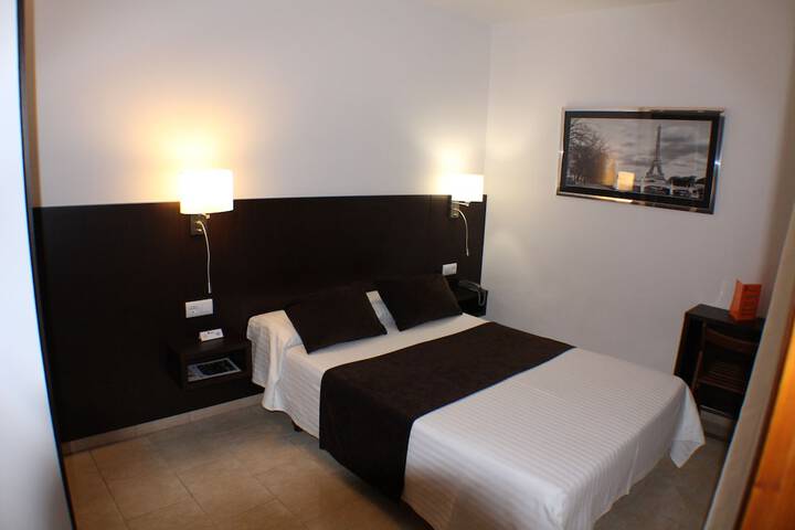 Room 11 of 35