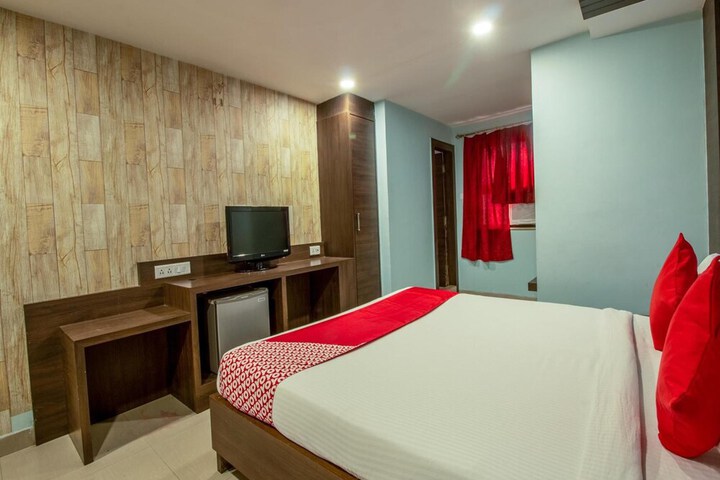 Room 12 of 46