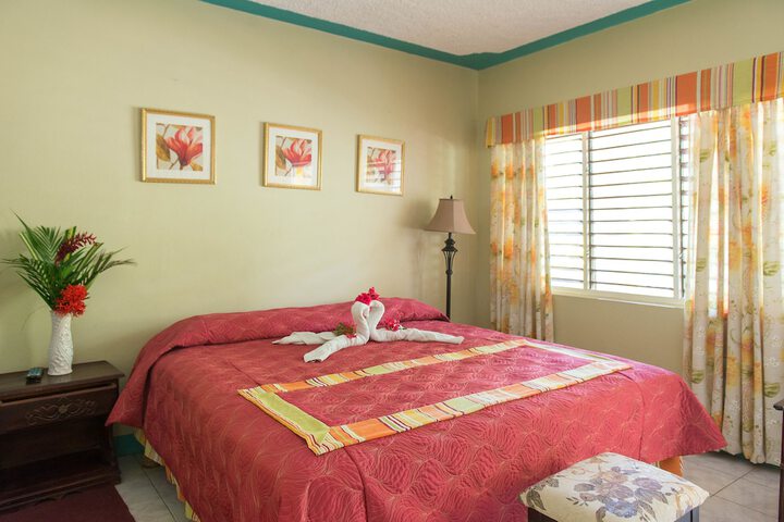 Room 15 of 32