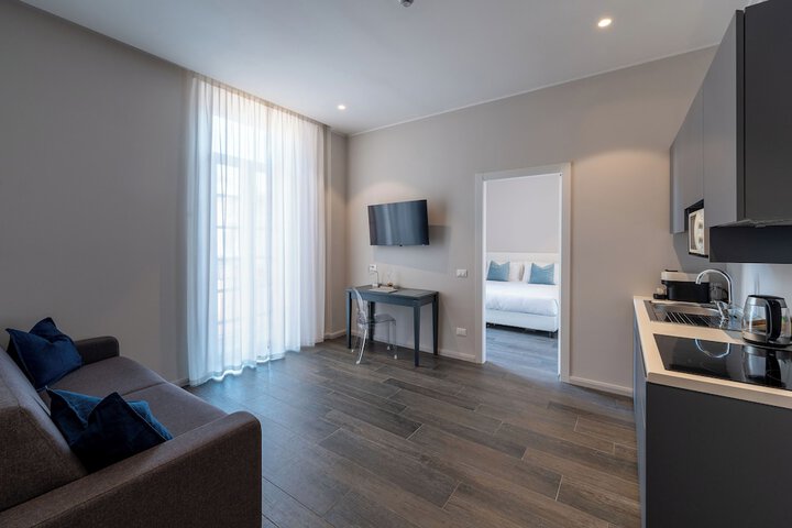 Room 12 of 22