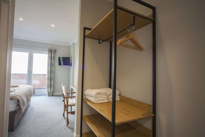 Room 5 of 67