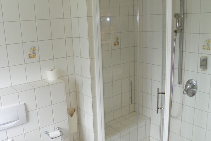 Room 8 of 71