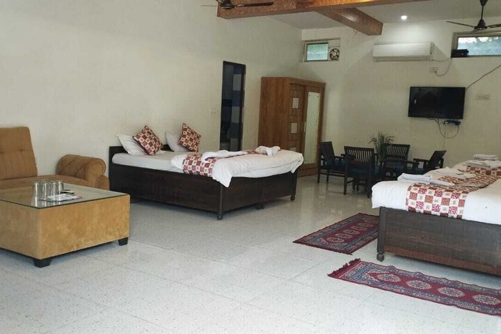 Room 39 of 48