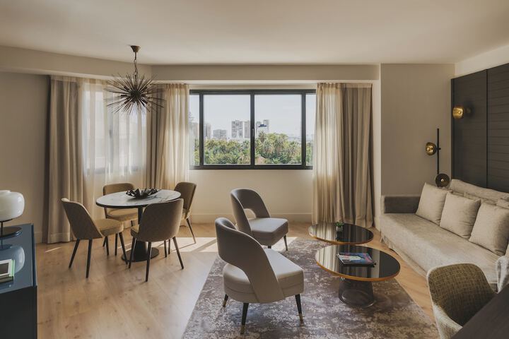 Room 18 of 46