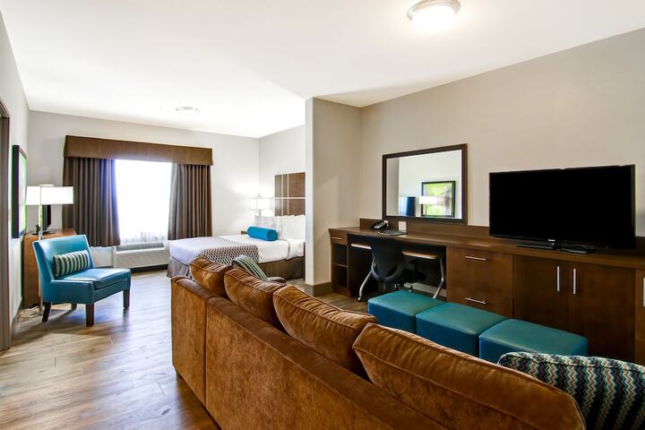 Room 14 of 36