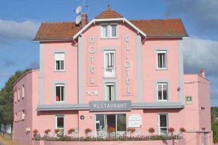 Hotel 3 of 5