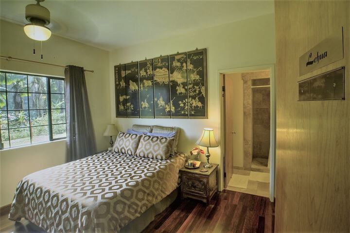 Room 4 of 61