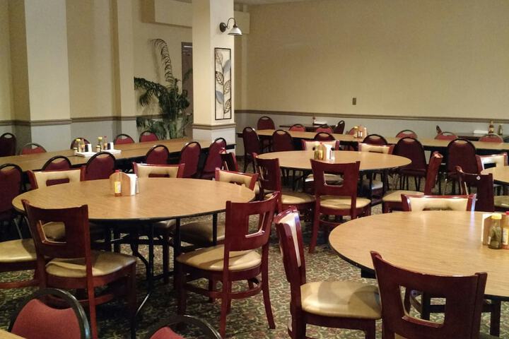 Dining 54 of 70