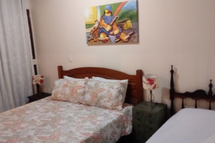 Room 18 of 124