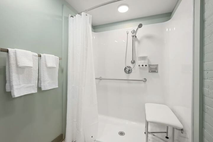 Room 217 of 237