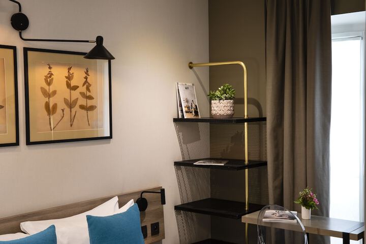 Room 41 of 108