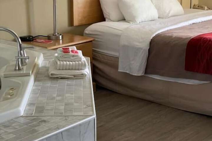 Private spa tub