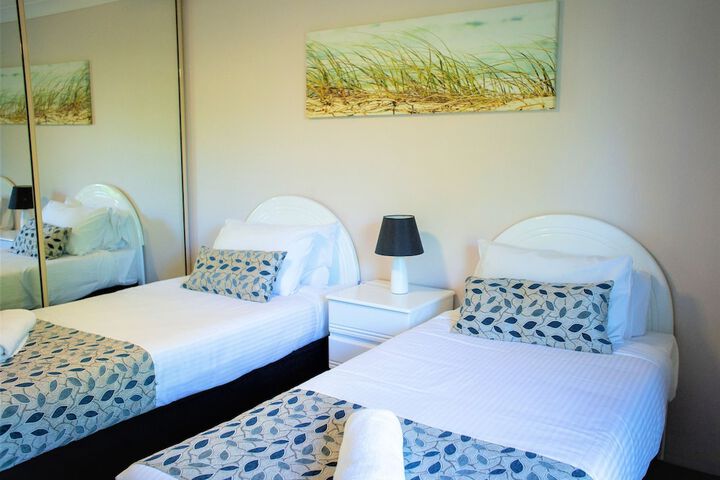 Room 10 of 49