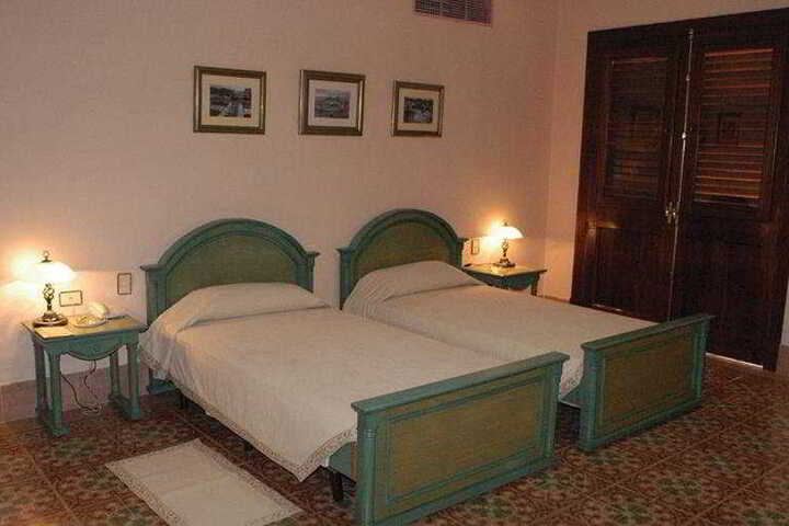 Room 3 of 5