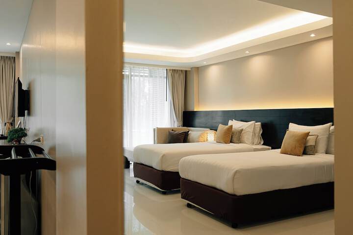 Room 9 of 170