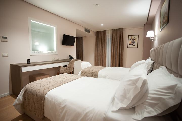 Room 14 of 113