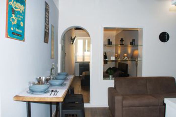 Monti House 118