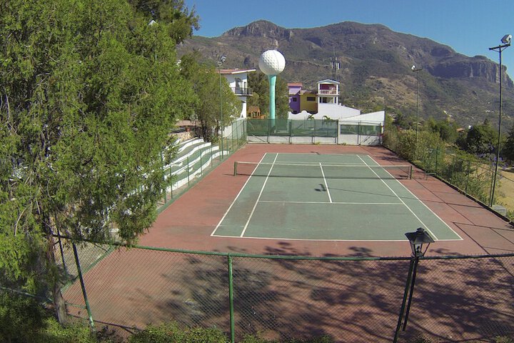 Tennis court