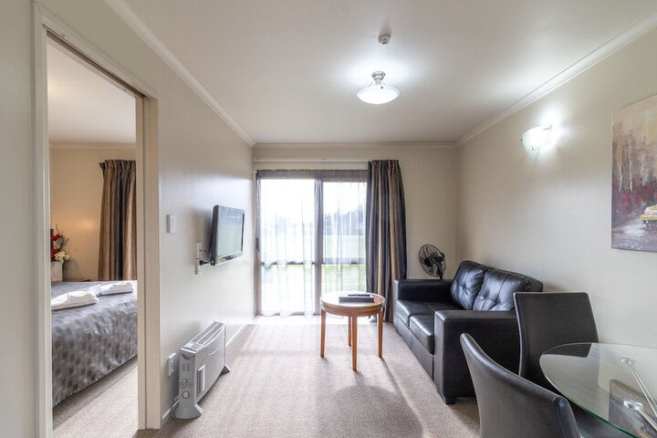 Room 5 of 72