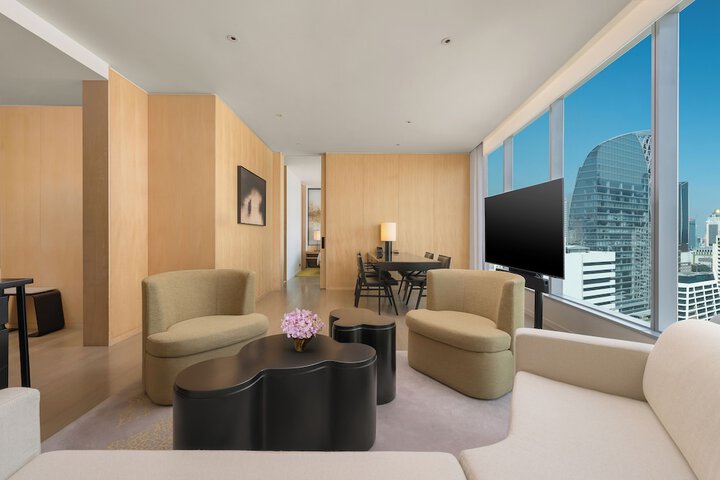Room 53 of 140
