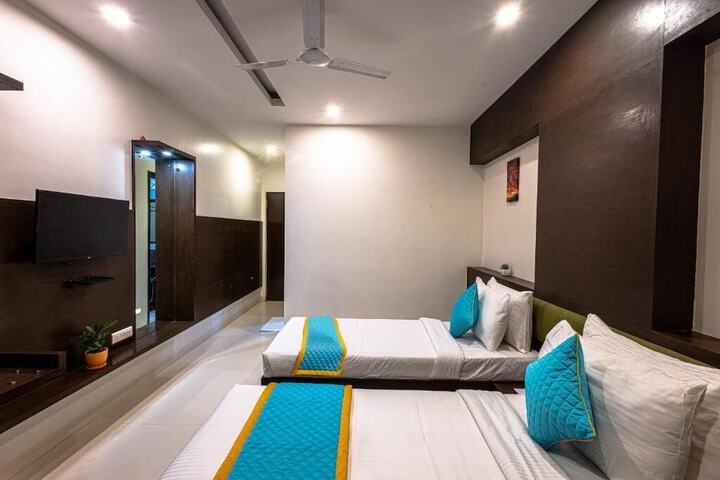 Room 5 of 54