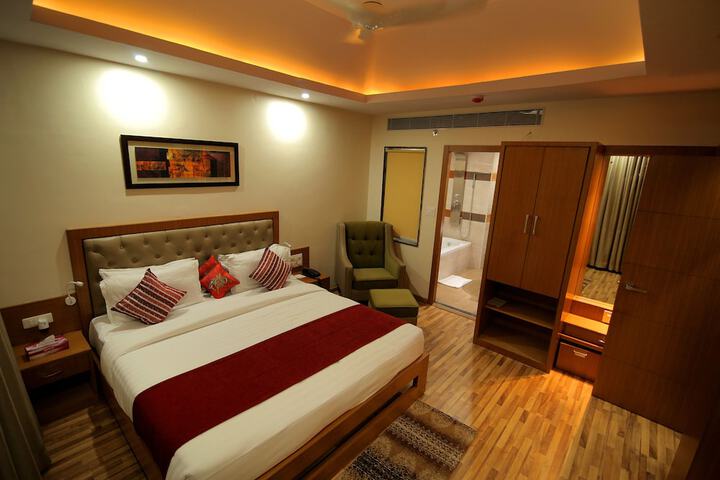 Room 6 of 21