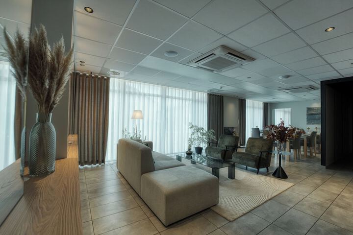 Image of Hotel a la 12