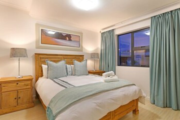 Room 10 of 20