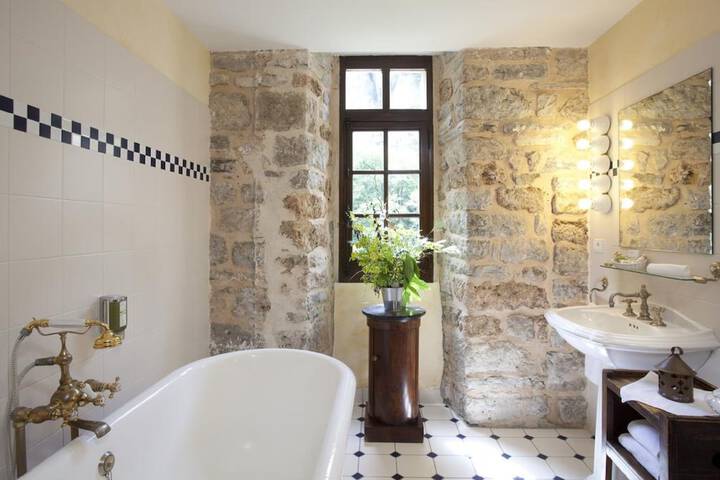 Bath Photo