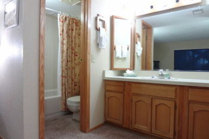 Room 5 of 105