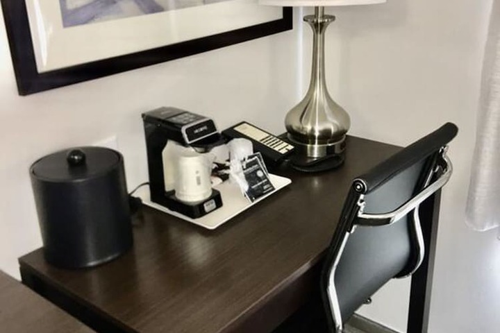 Room 5 of 21