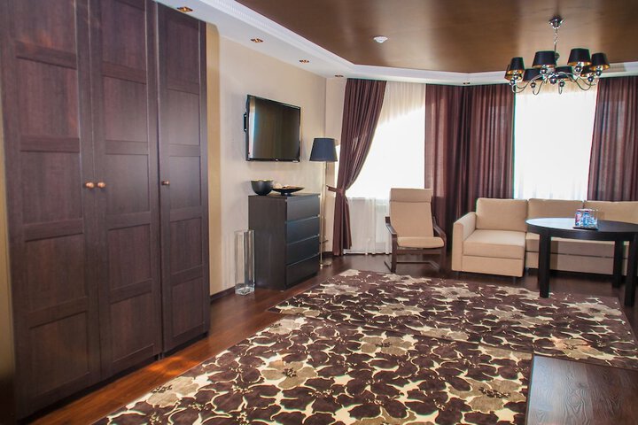 Room 6 of 49